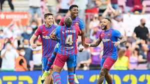 吴艳妮在接 吴艳妮在接