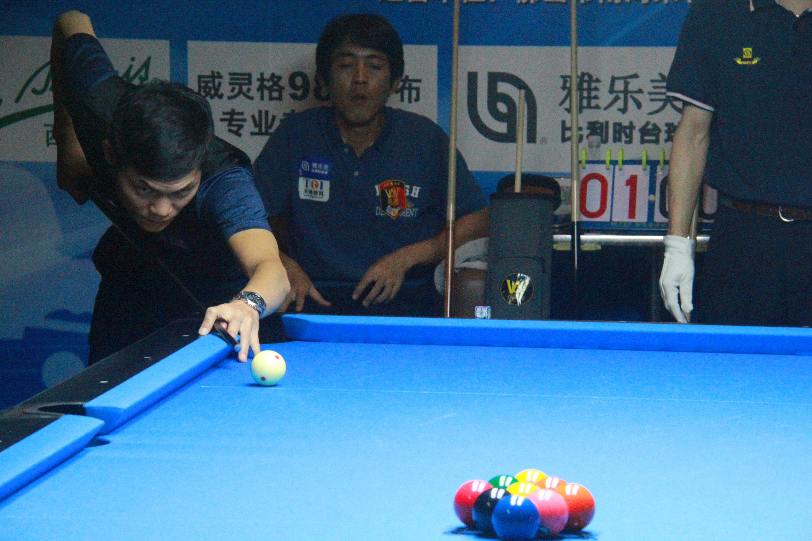 与洛杉矶湖 与洛杉矶湖